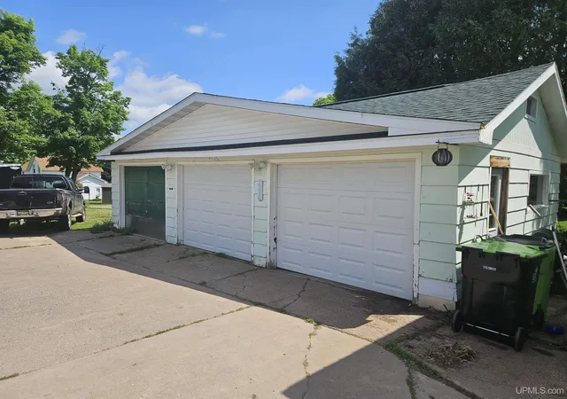 Homes for sale in Crystal Falls, MI | 912 Erie Ave, Crystal Falls, MI 49920 | MLS# 50210422