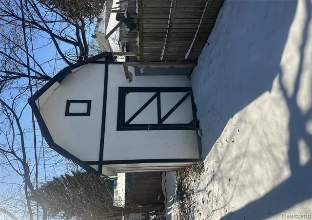 2nd image of 187 Ne Nebraska Ave, Pontiac, MI 48341 | MLS# 60973557