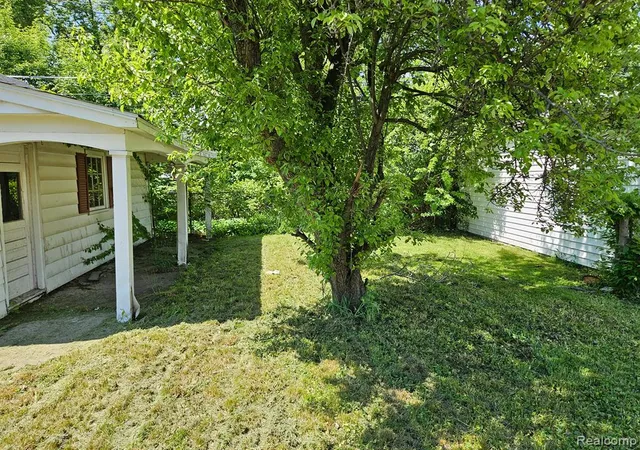 Homes for sale in Detroit, MI | 10773 Beaconsfield St, Detroit, MI 48224 1737 | MLS# 60395428