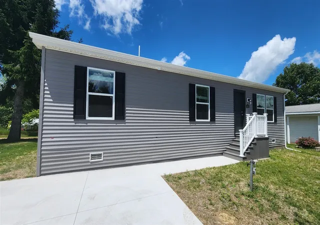 1st image of 4662 Circle Inn Dr #17, Shelbyville, MI 49344 | MLS# 70543047