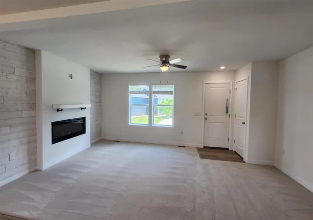 3rd image of 4662 Circle Inn Dr #17, Shelbyville, MI 49344 | MLS# 70543047