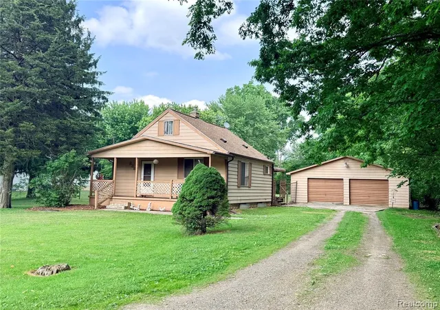 Homes for sale in Burton, MI | 2386 Egleston Ave, Burton, MI 48509 | MLS# 61002341