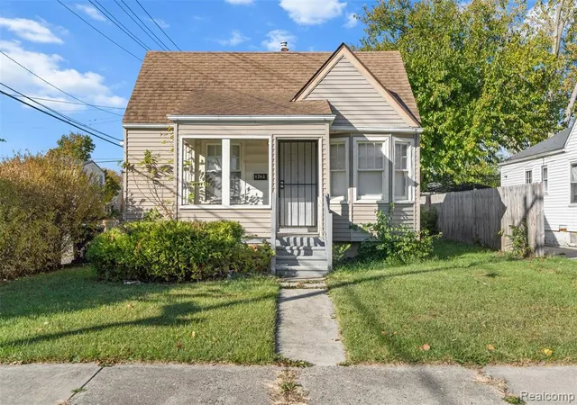 Homes for sale in Detroit, MI | 8203 Brace St, Detroit, MI 48228 | MLS# 60947011