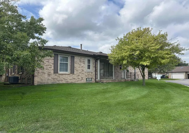 Photo 1 of Sale Pending at 49320 Sheridan Ct, Shelby Township, MI 48315 | MLS# 50219295 | Listing updated on 2026-08-25
