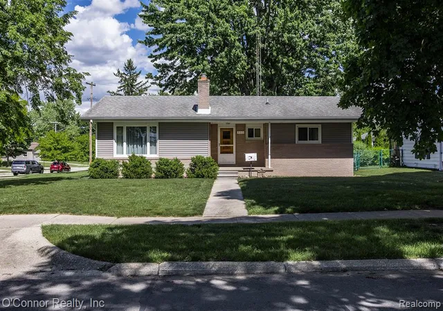 Homes for sale in Marysville, MI | 905 Virginia Ave, Marysville, MI 48040 1534 | MLS# 61002712