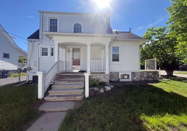 Homes for sale in Westland, MI | 6001 N Harvey St, Westland, MI 48185 | MLS# 61003090