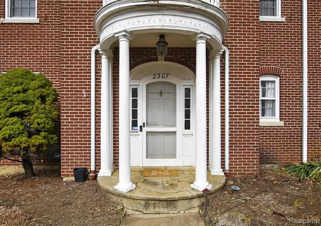Photo 4 of Single family home for sale at 2307 Hill St, Ann Arbor, MI 48104 2651 | MLS# 60975087 | Listing updated on 2026-09-12