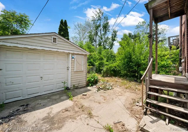 27th image of 4353 W Buena Vista St, Detroit, MI 48238 3274 | MLS# 61001358