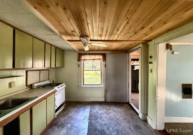 image of 8786 5th St, Lake Linden, MI 49945 | MLS# 50219464