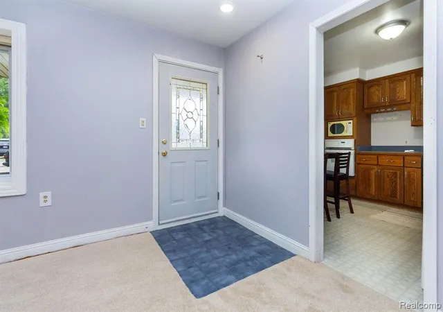 Photo 4 of Sale Pending at 20633 Lockwood St, Taylor, MI 48180 2982 | MLS# 61014143 | Listing updated on 2026-08-25