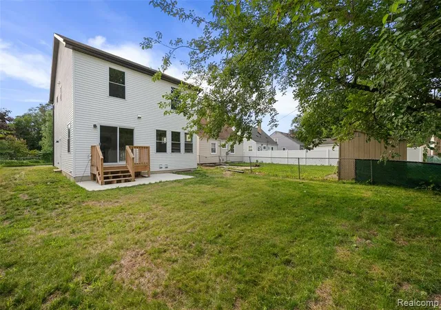 Photo 5 of Single family home for sale at 23376 Vassar Ave, Hazel Park, MI 48030 | MLS# 61012068 | Listing updated on 2026-08-17