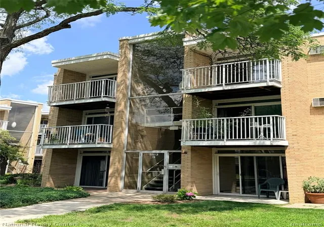 1st image of 4913 Crooks Rd #G4, Royal Oak, MI 48073 | MLS# 61009442