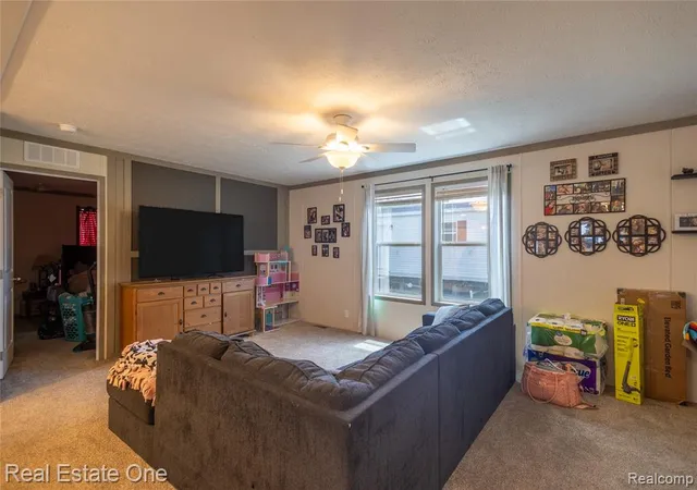 Homes for sale in Flushing, MI | 220 Borman Ave, Flushing, MI 48433 | MLS# 61008564