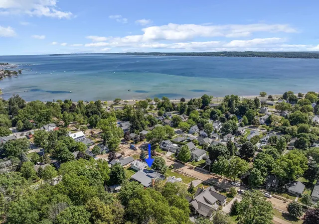 1st image of 529 Monroe St, Traverse City, MI 49684 | MLS# 80070137