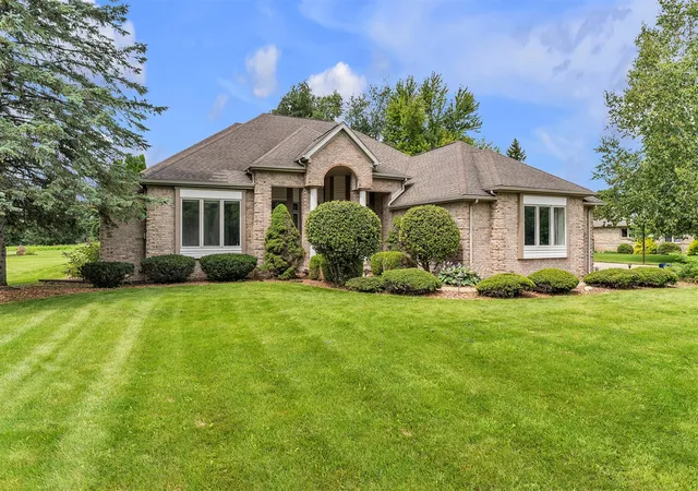 2nd image of 8786 Loire Valley Dr, Tecumseh, MI 49286 | MLS# 70553392