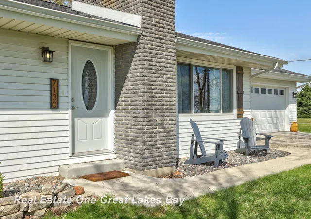 Photo 4 of Sale Pending at 7130 Pierce Rd, Freeland, MI 48623 | MLS# 50220109 | Listing updated on 2026-09-25