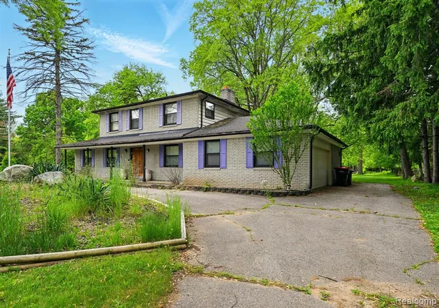 3rd image of 25226 Ingleside Dr, Southfield, MI 48033 | MLS# 60398753