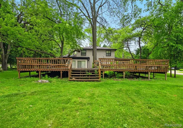 4th image of 25226 Ingleside Dr, Southfield, MI 48033 | MLS# 60398753