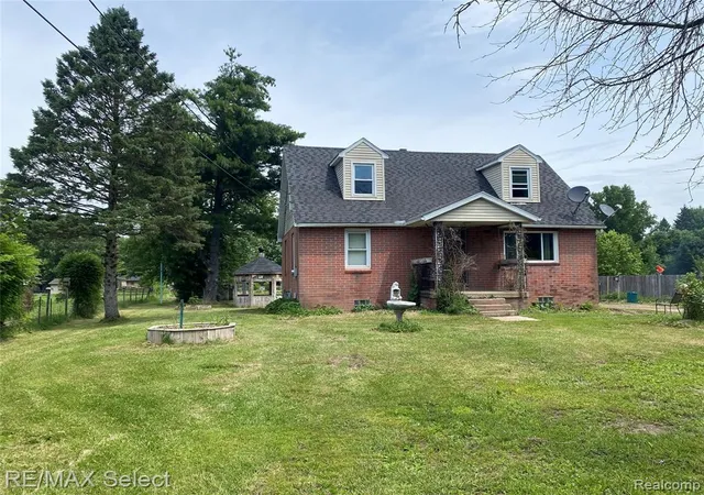 Homes for sale in Burton, MI | 5151 Kendall Dr, Burton, MI 48509 | MLS# 61007142