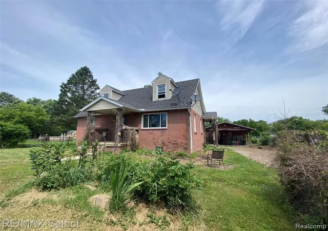 Homes for sale in Burton, MI | 5151 Kendall Dr, Burton, MI 48509 | MLS# 61007142