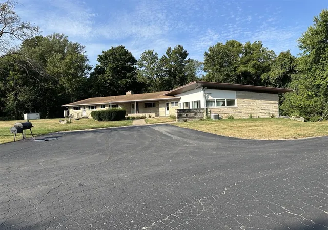 1st image of 4730 Scottsdale Rd, Saint Joseph, MI 49085 | MLS# 70511864