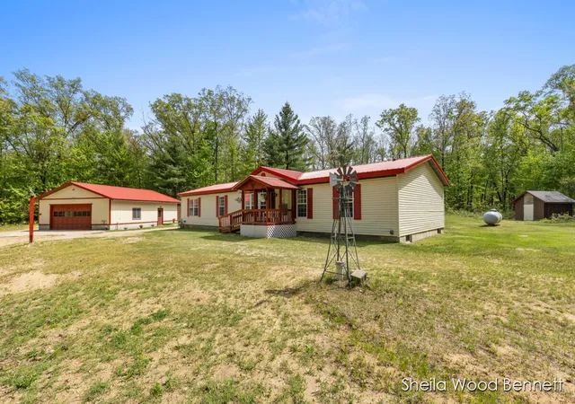 Homes for sale in Howard City, MI | 7838 E 80th St, Howard City, MI 49329 | MLS# 70534478