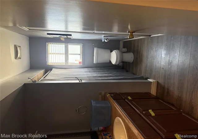Photo 4 of Sale Pending at 7094 Jenerous Dr, Center Line, MI 48015 | MLS# 61008367 | Listing updated on 2026-08-06