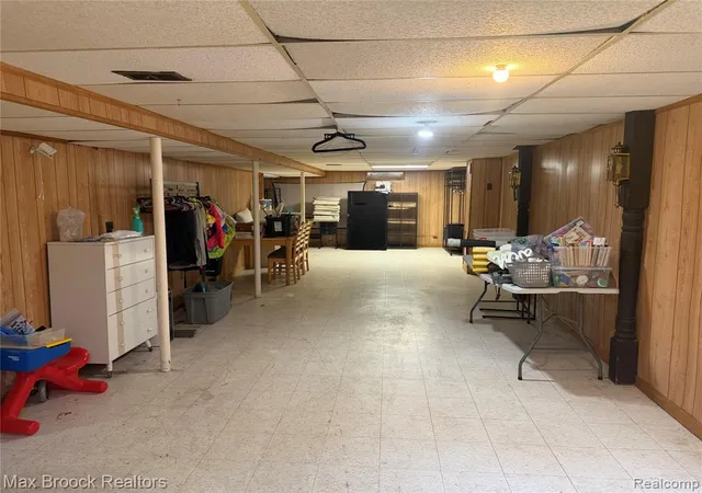 Photo 9 of Sale Pending at 7094 Jenerous Dr, Center Line, MI 48015 | MLS# 61008367 | Listing updated on 2026-08-06