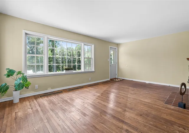 Photo 2 of Single family home for sale at 56776 Red Arrow Hwy, Lawrence, MI 49064 | MLS# 70544403 | Listing updated on 2026-08-31
