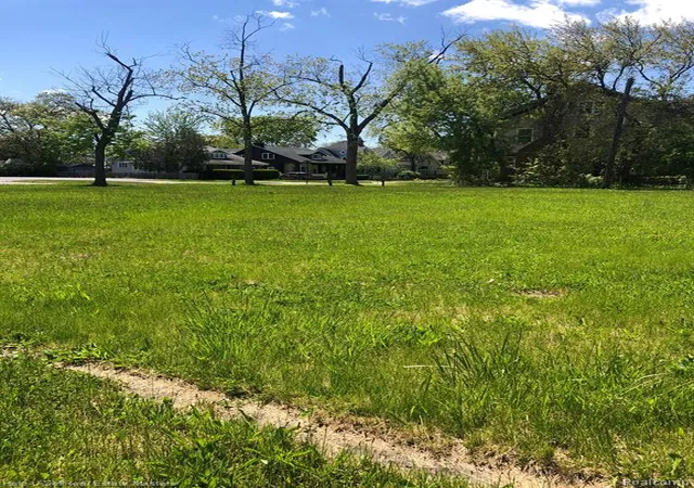 1st image of 1100 10th St, Port Huron, MI 48060 | MLS# 60317433