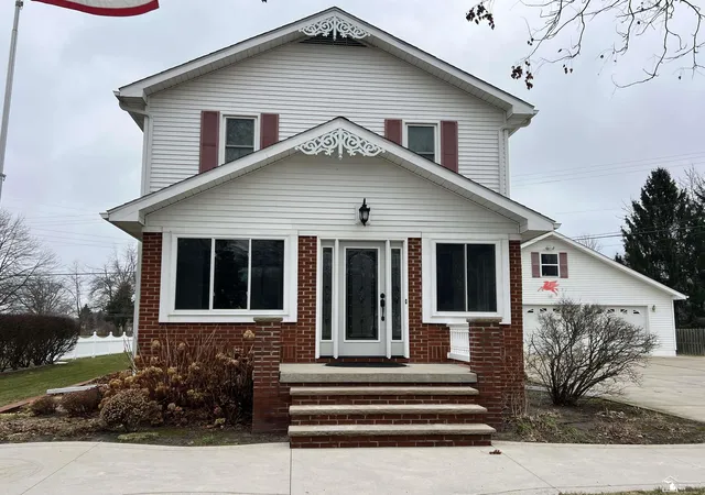 2nd image of 4011 Bluebush Rd, Monroe, MI 48162 | MLS# 50196574
