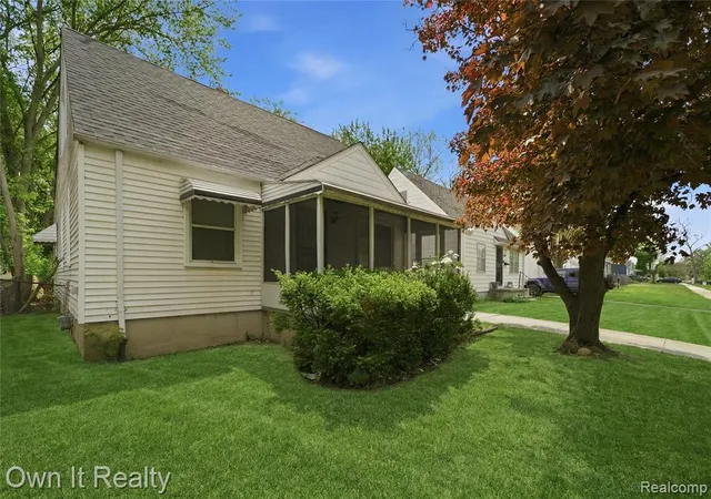 Homes for sale in Detroit, MI | 8290 Stout St, Detroit, MI 48228 | MLS# 60993167