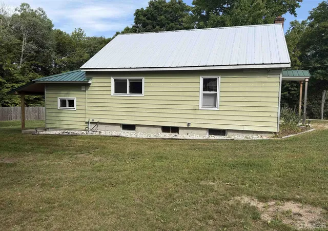 Photo 2 of Sale Pending at 8189 County Road 385 Road, Newberry, MI 49868 | MLS# 50219563 | Listing updated on 2026-09-01
