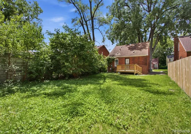 17th image of 18282 Freeland St, Detroit, MI 48235 2536 | MLS# 61000904