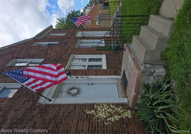 5th image of 7671 - 7675 Evergreen Ave, Detroit, MI 48228 | MLS# 61005208