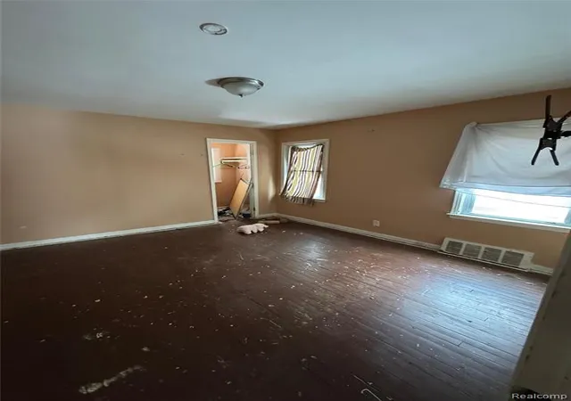 Photo 3 of Single family home for sale at 8874 Auburn St, Detroit, MI 48228 | MLS# 61008273 | Listing updated on 2026-07-21