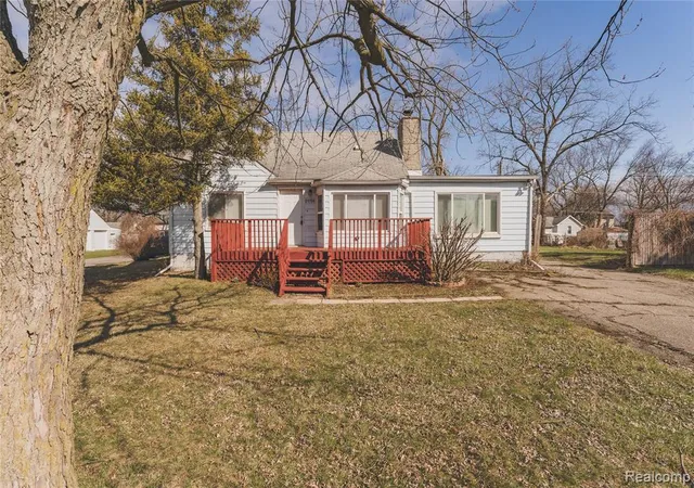 Homes for sale in Westland, MI | 31756 Palmer Rd, Westland, MI 48186 | MLS# 60978331
