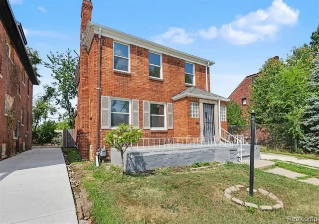 Photo 2 of Single family home for sale at 3336 Waverly St, Detroit, MI 48238 3382 | MLS# 61025750 | Listing updated on 2026-08-30