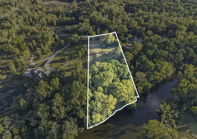 2nd image of 5326 River Ridge Ln, Ann Arbor, MI 48103 | MLS# 70525321