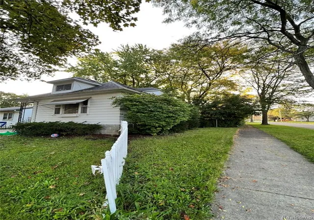 Homes for sale in Saginaw, MI | 902 N Mason St, Saginaw, MI 48602 4651 | MLS# 60399805