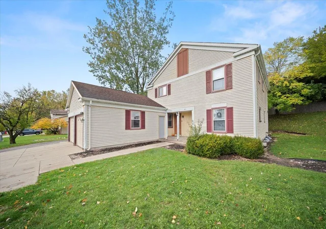Homes for sale in Grand Rapids, MI | 2211 Saginaw Rd, Grand Rapids, MI 49506 | MLS# 70501342