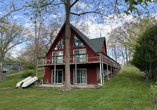 Homes for sale in Grand Junction, MI | 45601 Peninsula Dr, Grand Junction, MI 49056 | MLS# 70509100