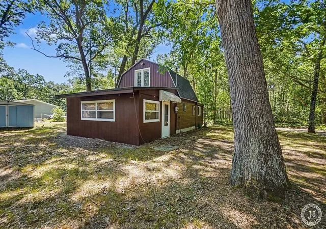 Photo 1 of Single family home for sale at 8260 W Horizon Dr, Baldwin, MI 49304 | MLS# 70549000 | Listing updated on 2026-08-27