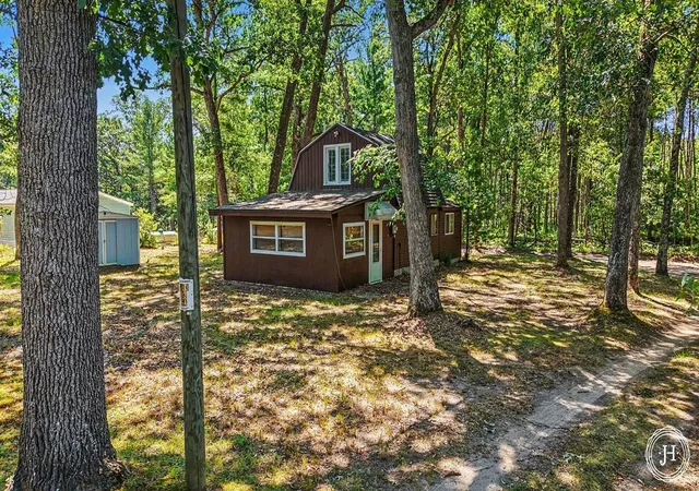 Photo 3 of Single family home for sale at 8260 W Horizon Dr, Baldwin, MI 49304 | MLS# 70549000 | Listing updated on 2026-08-27