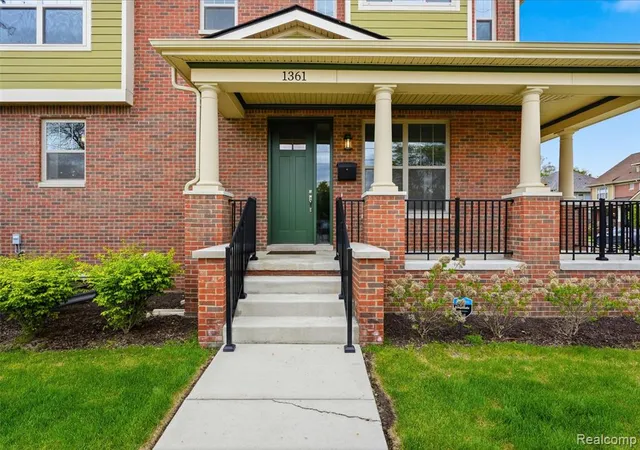 2nd image of 1361 Canfield St, Detroit, MI 48208 | MLS# 61014893