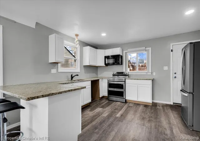 Photo 4 of Sale Pending at 5281 Alter Rd, Detroit, MI 48224 2901 | MLS# 60977140 | Listing updated on 2026-09-28