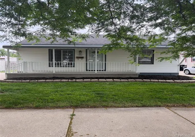Homes for sale in Wyandotte, MI | 3613 21st St, Wyandotte, MI 48192 | MLS# 60999691