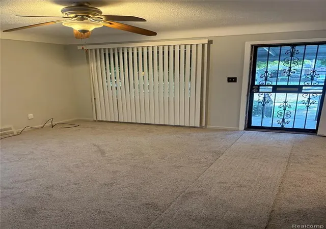 Photo 3 of Sale Pending at 19470 Grandville Ave, Detroit, MI 48219 2132 | MLS# 61015457 | Listing updated on 2026-08-29