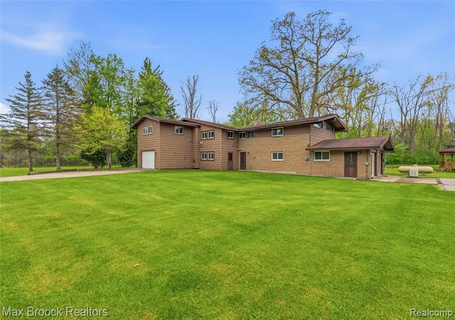 Homes for sale in Lapeer, MI | 1392 Maple Grove Rd, Lapeer, MI 48446 | MLS# 60994495