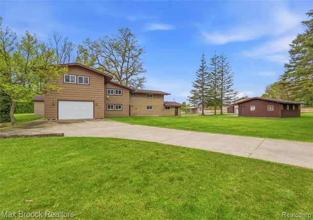 Homes for sale in Lapeer, MI | 1392 Maple Grove Rd, Lapeer, MI 48446 | MLS# 60994495